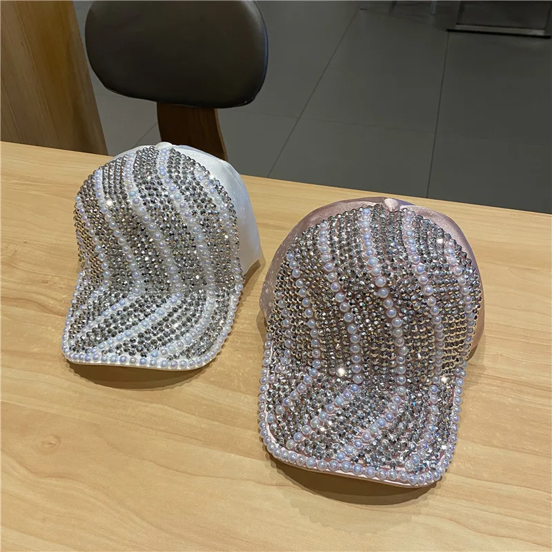 

202309-2509122 модная шикарная Женская бейсболка из блестящей атласной ткани с искусственным жемчугом