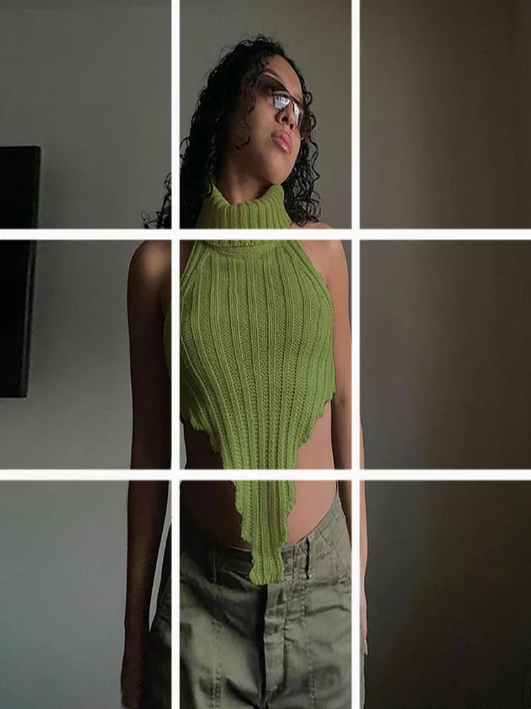 Женский трикотажный кроп-топ с высоким воротником и открытой спиной - купить по