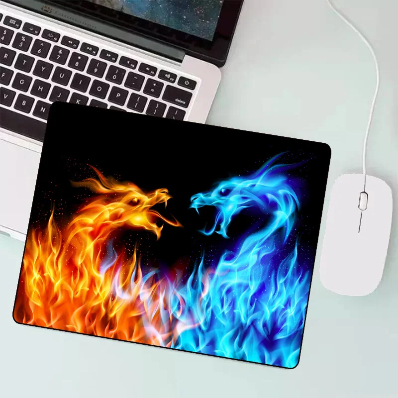 

Игровой коврик для клавиатуры и мыши с изображением дракона