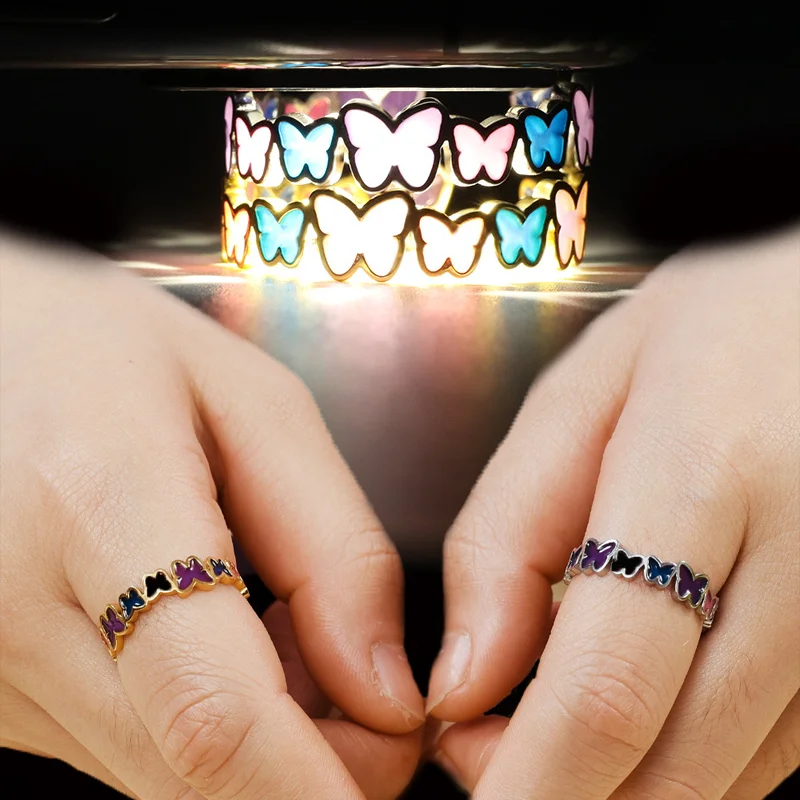 

Vintage Luminous Butterfly Rings Fashion Open Adjustable Women Color Noctilucent Ring Charm Enamel Glow Ring Party Jewelry Gifts