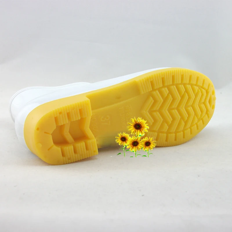 Time-limited Rushed 2016 Boots  Women's Short Tube Low Prevent Slippery Wear-resisting Overshoes Oil Shoes