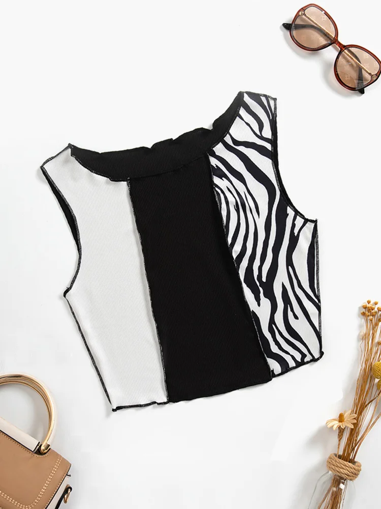 Женский укороченный жилет в полоску с графическим принтом и рюшами летняя майка