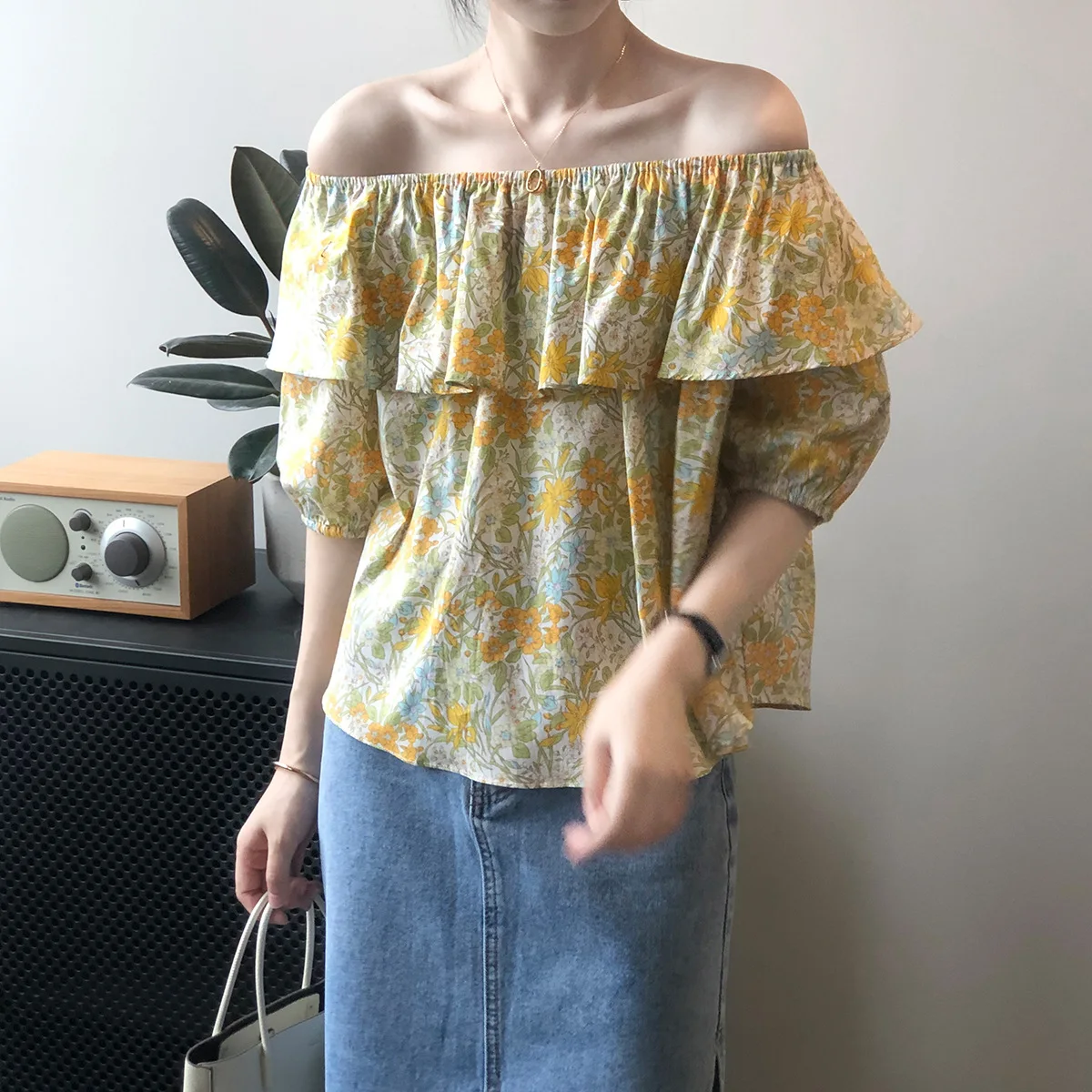 

2022 Summer Women Blouse Floral Print Ladies Sweet Beautiful Ruffled Short Puff Sleeve Shirt Korean Off Shoulder Top Chic 80556