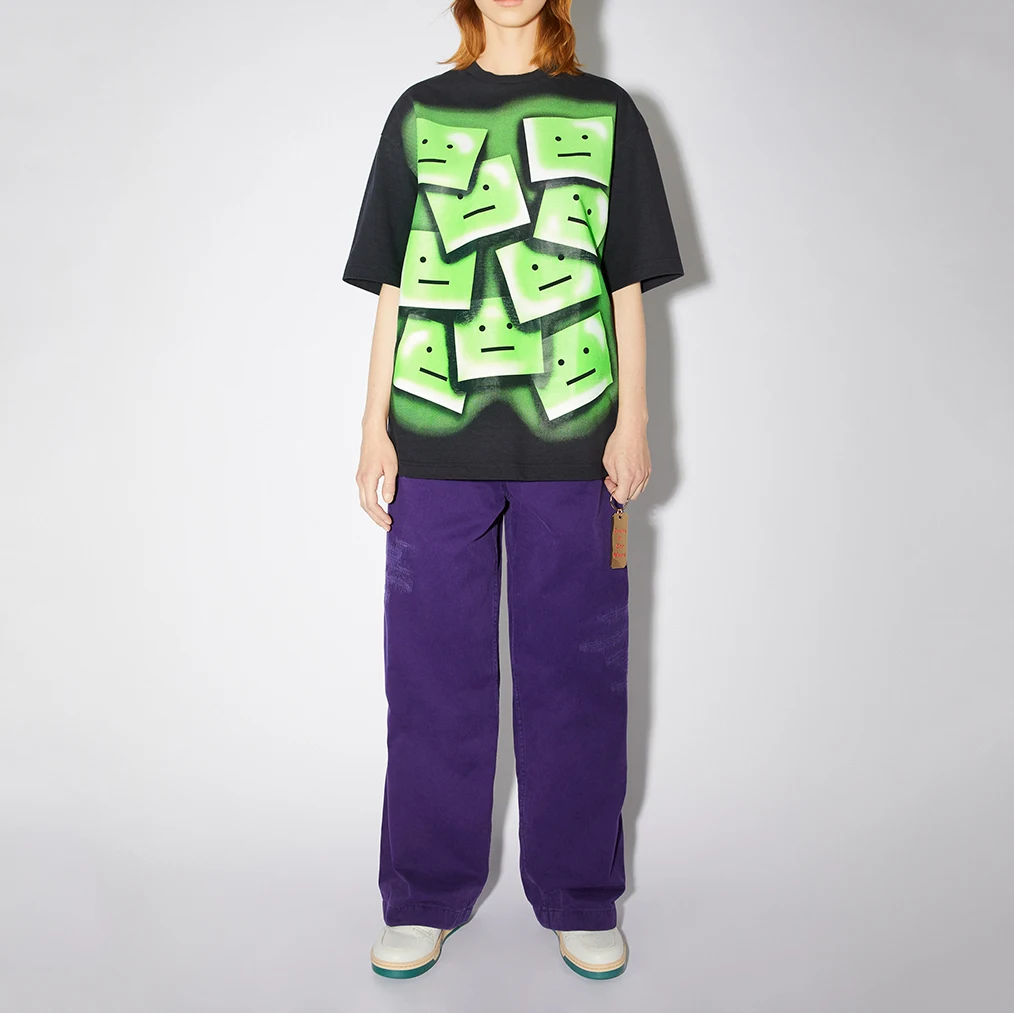 

2022 Ранняя весна новый стиль квадратный смайлик граффити принт свободный круглый вырез с коротким рукавом для мужчин и женщин одинаковая фу...