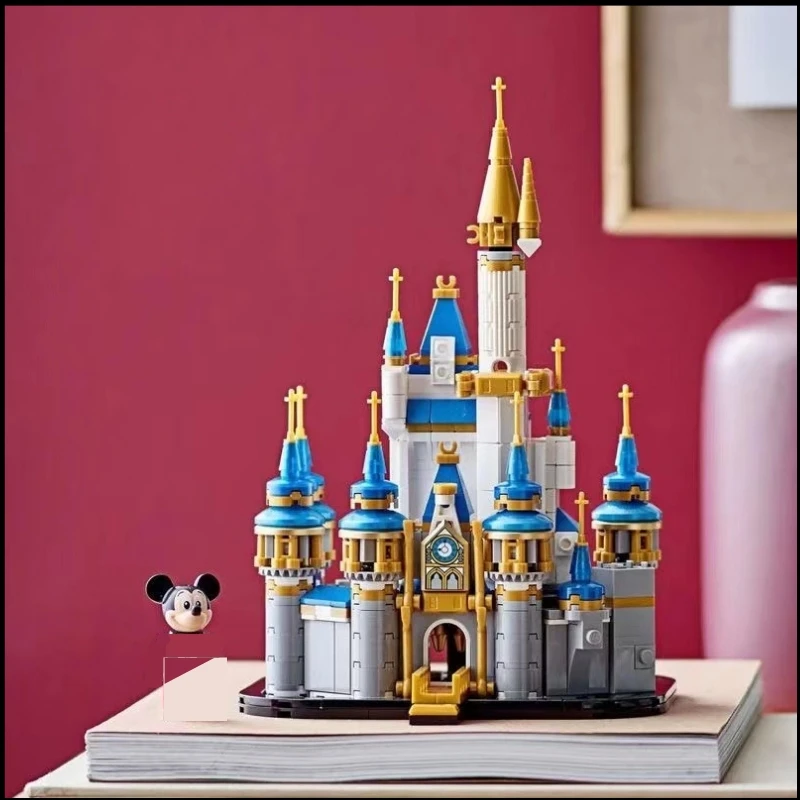 

Детский конструктор «мини-замок» Disney, 21 см, 600 шт.
