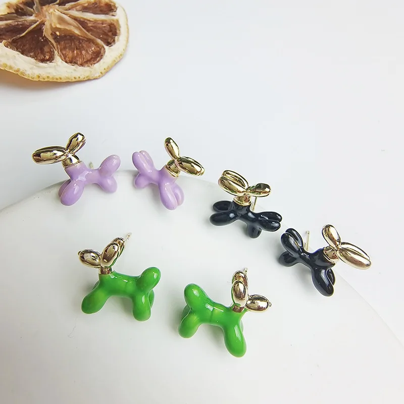 

2022 New Design Pony Ear Studs Female Korea Dongdaemun Small Fresh Cute Earrings Short Ear Accessories Wholesale