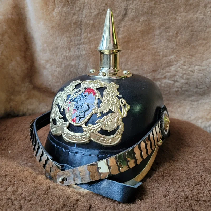 Немецкий заостренный шлем PICKELHAUBE времен Второй мировой войны прусский армейский