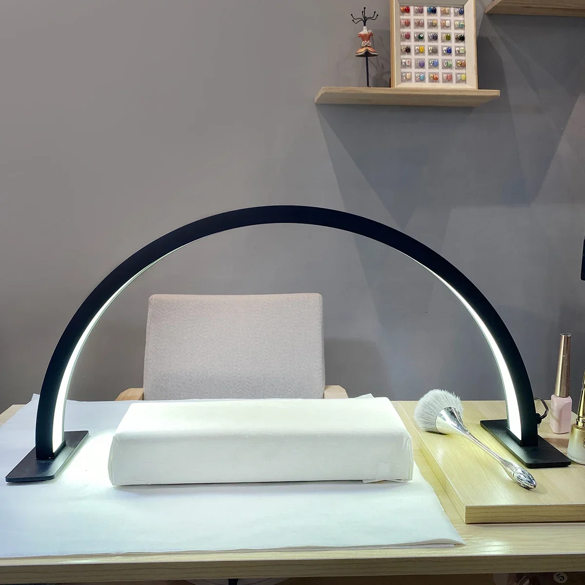 2024 магазин красоты полумесячная дугообразная Настольная лампа для маникюрного