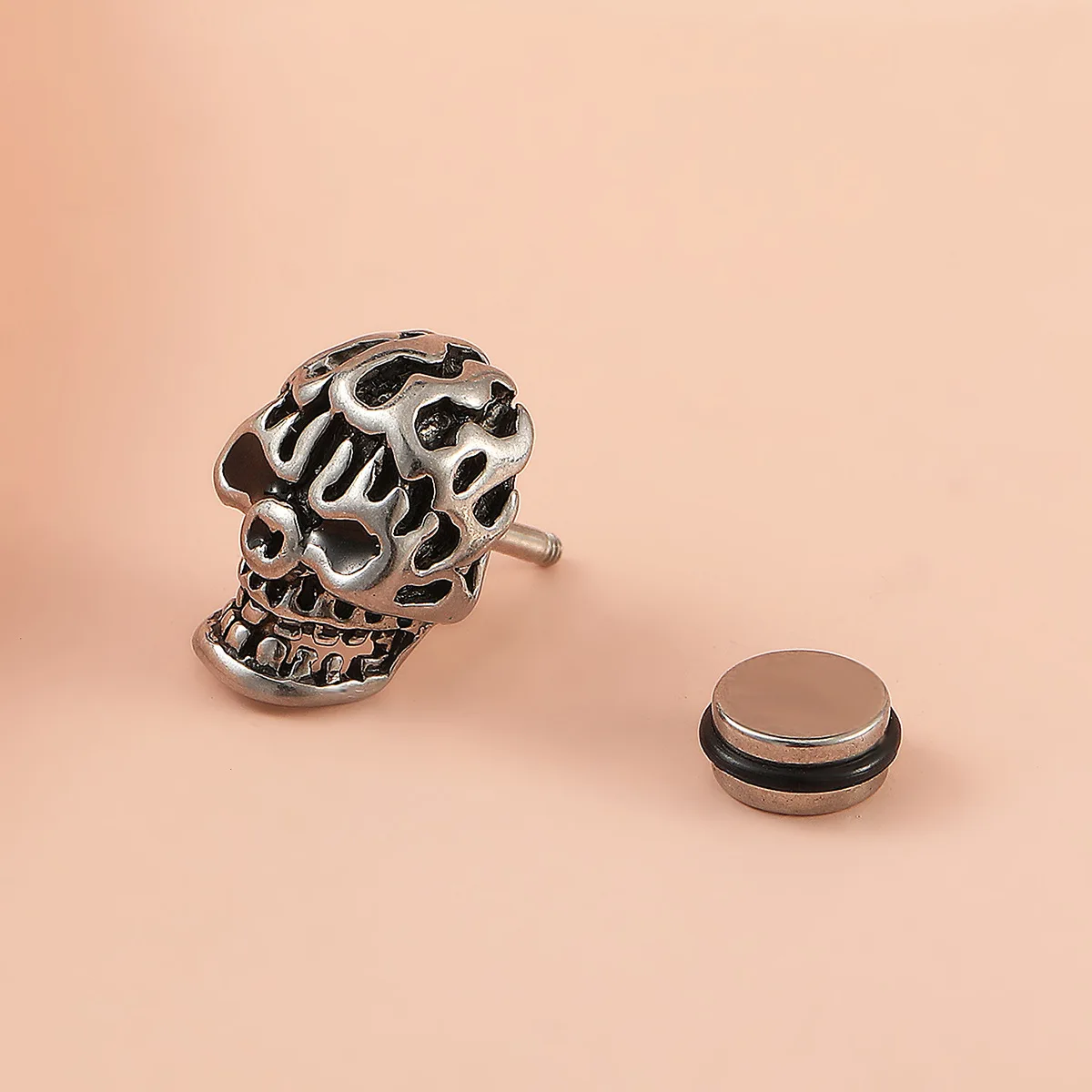 Gothic personality vintage skull stud earrings fashion street stainless steel piercing jewelry trendy unisex 1$ free postage FR