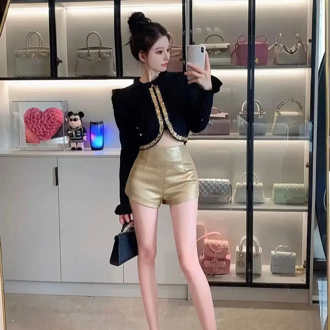 Комплект из двух предметов высококачественная короткая куртка шорты с золотыми