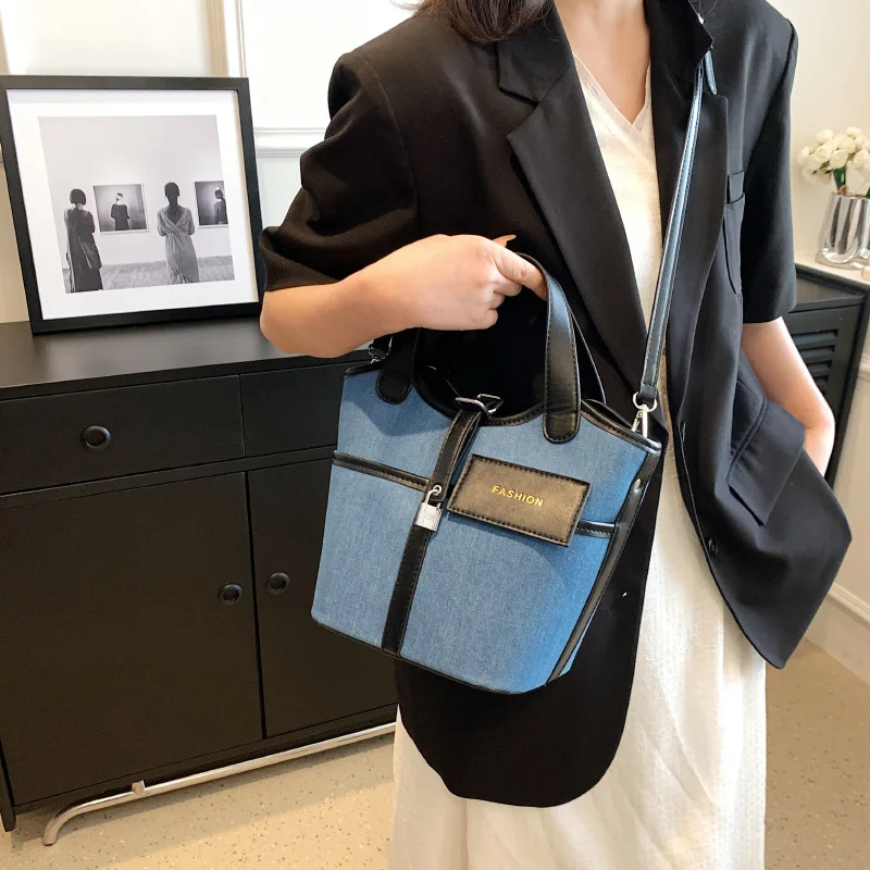 2023 New Canvas Bag for Women's Fashion Contrast Color Handbag Single Shoulder Ladies Small Design Messenger Bucket Bag