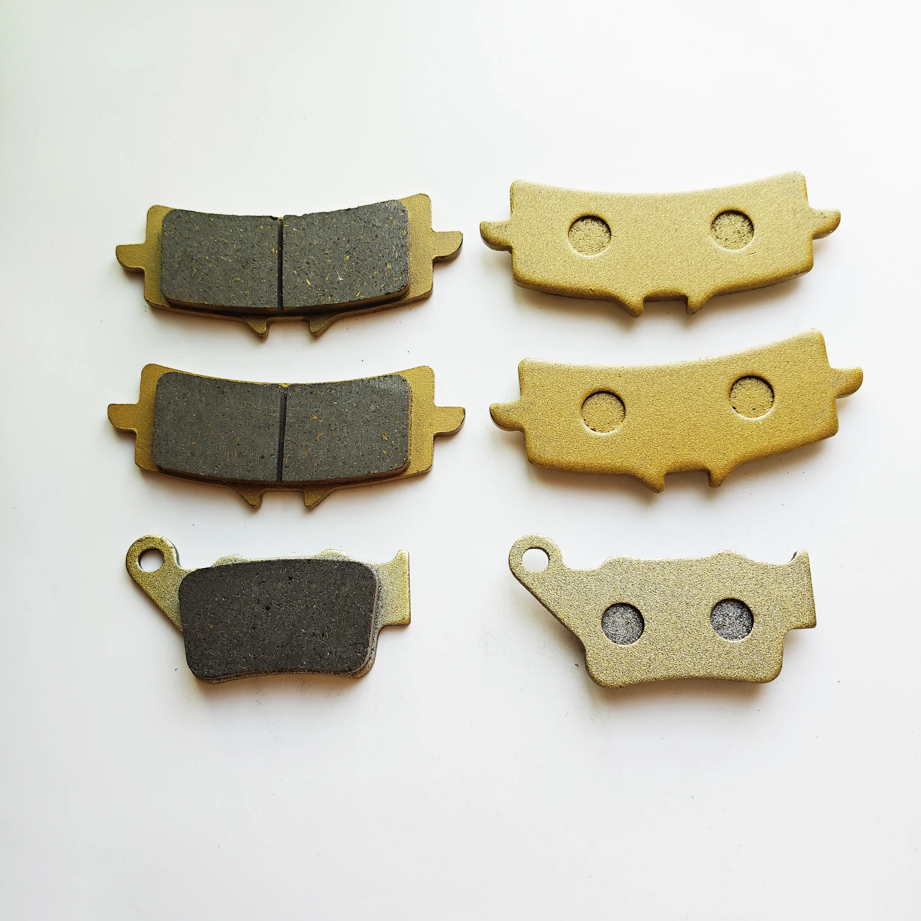 Передние и задние тормозные колодки для BMW S1000RR HP4 KTM Duke 690 890R TRIUMPH Daytona 675R Street Triple RS RR