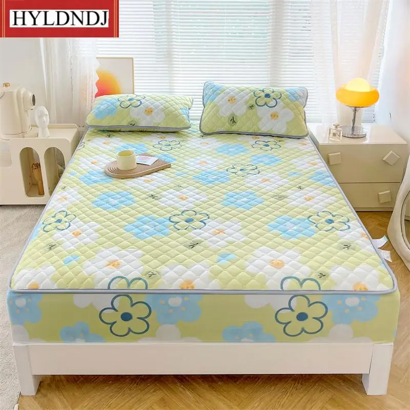 

1Pcs Thicken Bedsheet Floral Fitted Sheet Queen Size Bed Cover Quilted Mattress Protector Mattress Cover (Pillowcase Need Order)