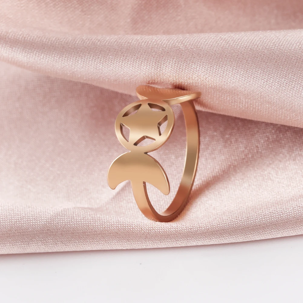 

Triple Moon Goddess Witch Ring Pentagram Charm Stainless Steel Women Friendship Ring Amulet Vintage Wicca Jewelry