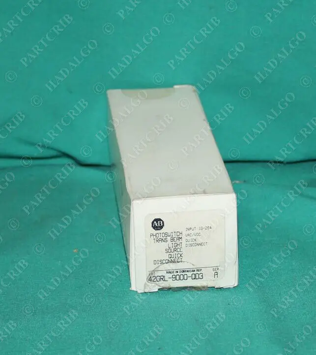 

Allen Bradley, 42GRL-9000-QD3, сенсорный фотопереключатель, источник освесветильник с трансмиссионным лучом