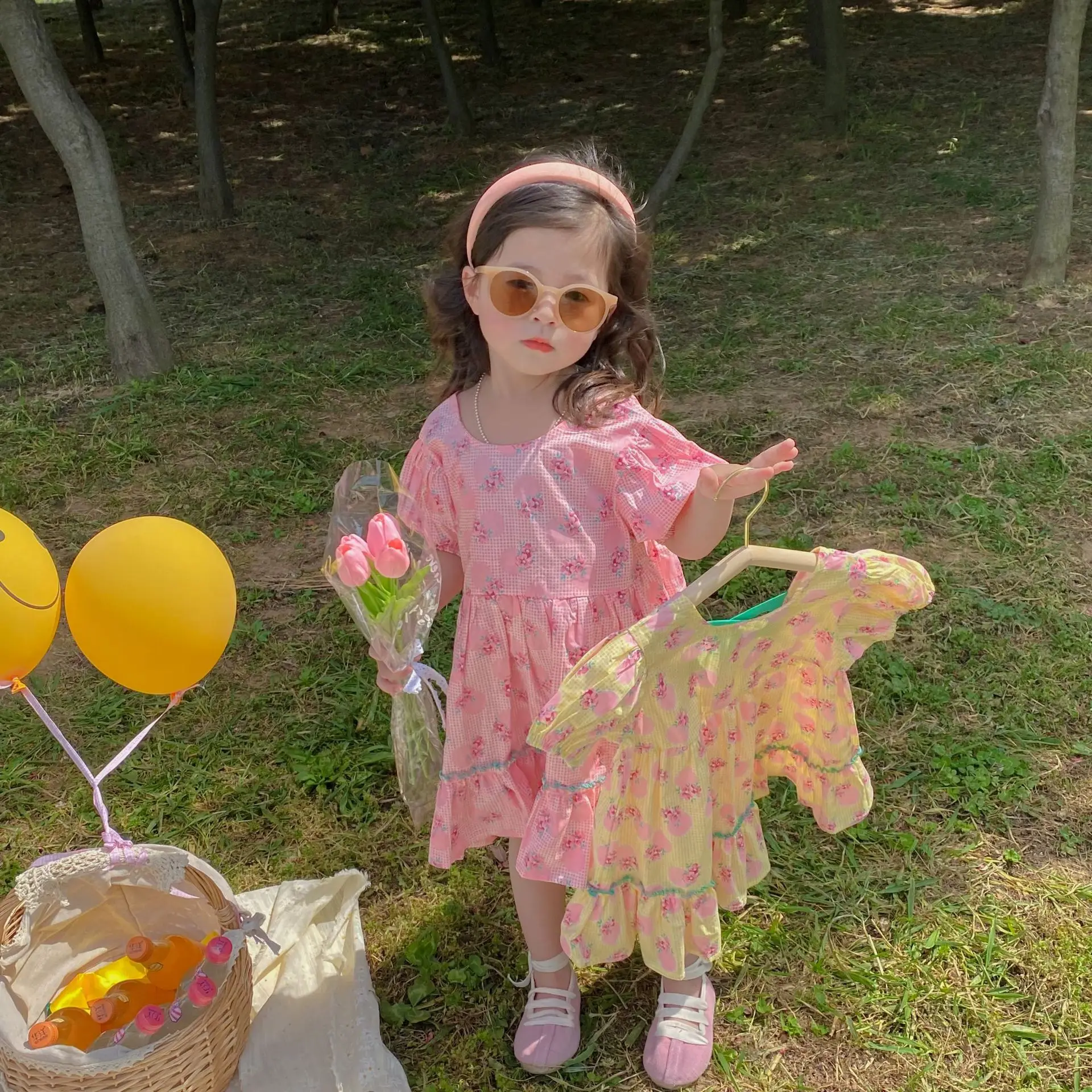 

2022 Girls' Korean Style All Match Skirt New Summer Dress Small Scheming Back Cross Cutout Puff Sleeve Ruffle Dress Sweet Tutu