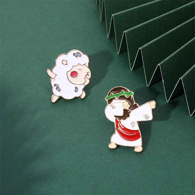 

2023 Lovely Cartoon Sheep Enamel Pin Cute Funny Animal Black Goat Brooches For Women Custom Bag Lapel Pins Jewelry Gifts