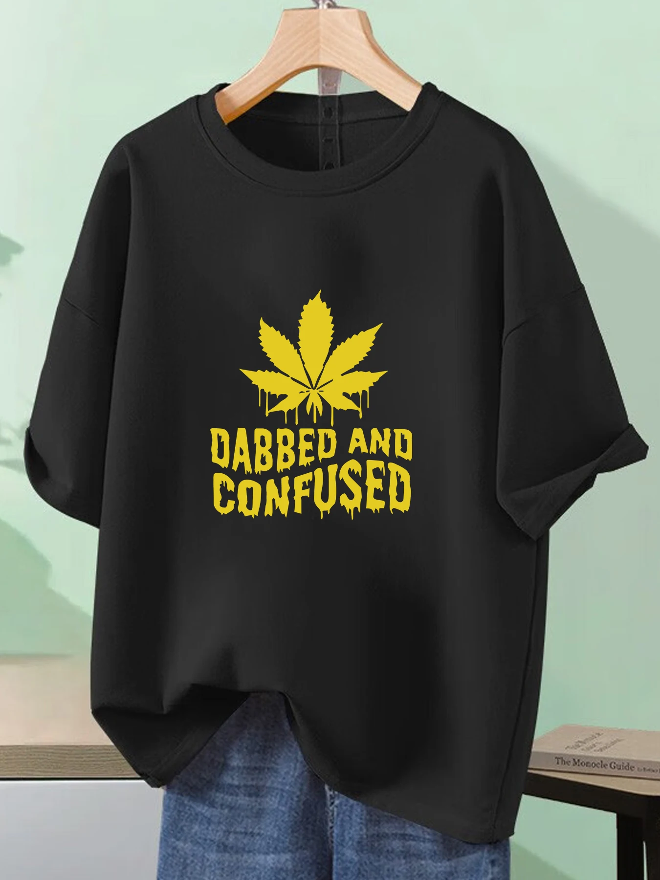 Женская Футболка С Коротким Рукавом И Персонализированным Текстовым Принтом.