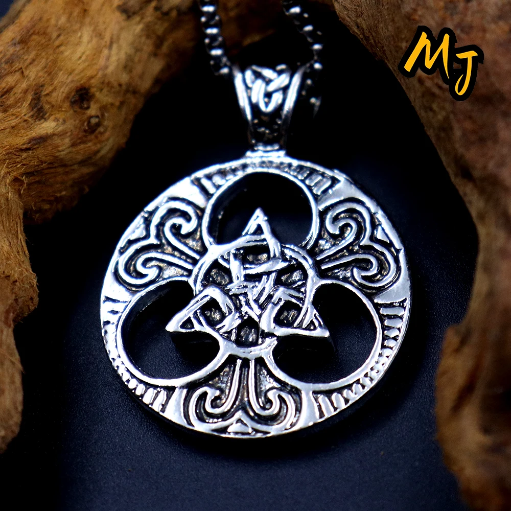 

Vintage Trinity Knot Necklace Men Irish Celtic Knot Necklace Male Norse Vikings Rune Fashion Odin Totem Amulet Jewelry Gift