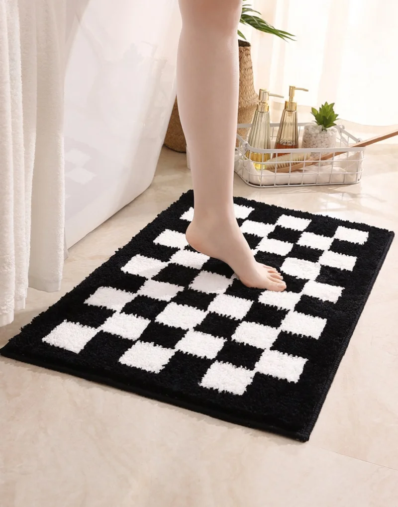 

Inyahome Black and White Checkered Bath Mat Plush Microfiber Absorbent Bathroom Rugs Luxury Machine Washable Indoor Doormat Rugs