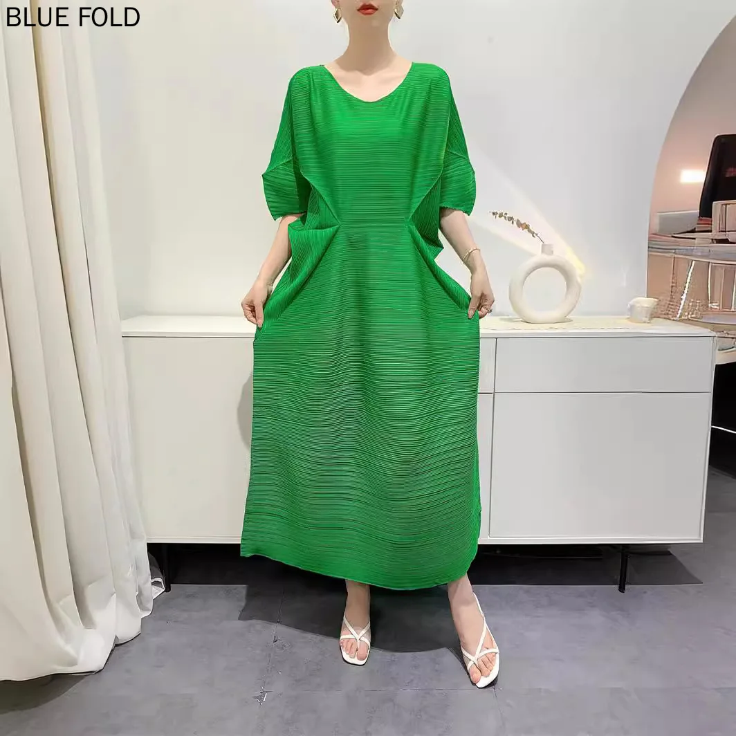 Платье женское Плиссированное средней длины на весну и лето