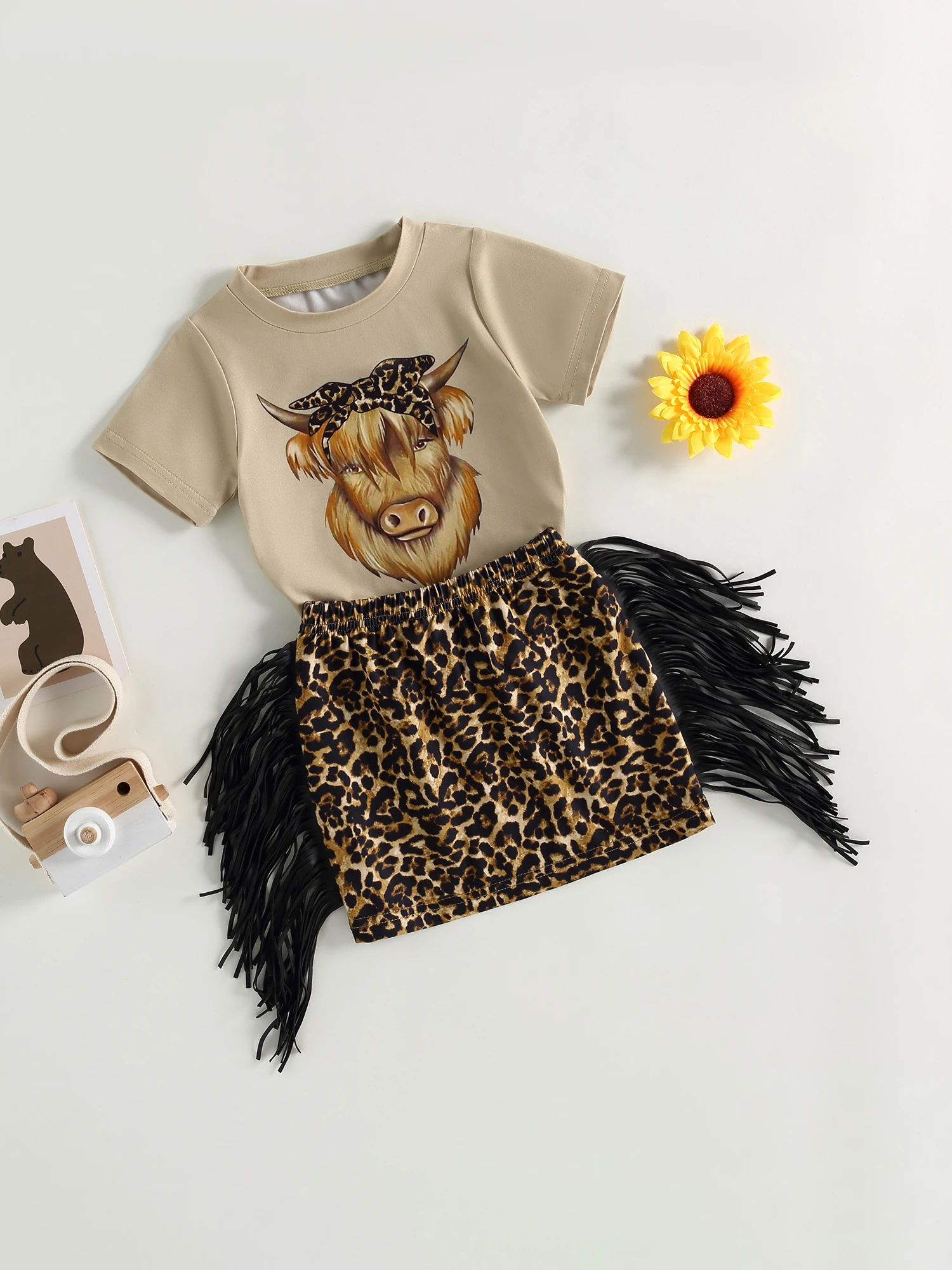 

Cute Infant Girl s Western Skirt Set with Adorable Letter Print T-Shirt and Stylish Tasseled Mini Skirt - Perfect Partywear