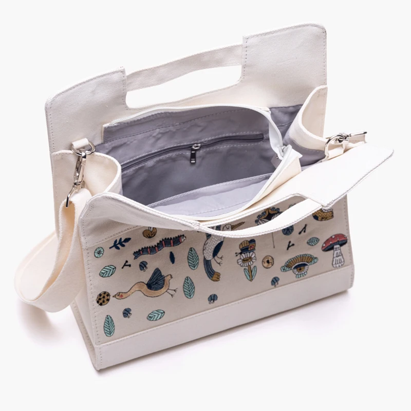 Leopard Creative Animal Embroidery Canvas Messenger Bag Simple Leisure Commuter Handheld Schoolbag Tote Bag’ Women's Luxury Bags