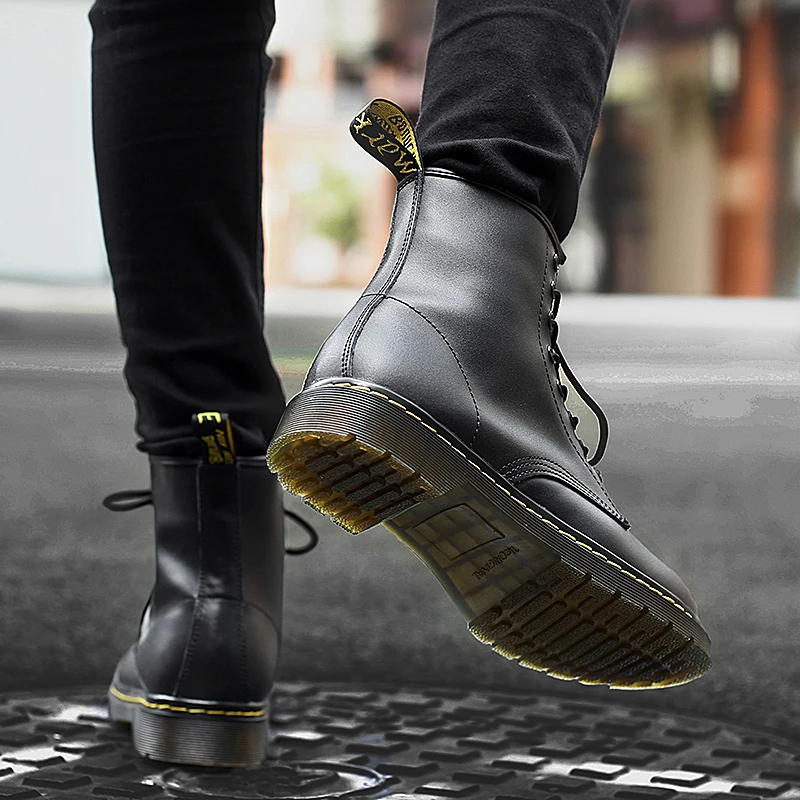 Unisex Black Martin Boots Winter Autumn Casual Shoes  Classical Anti Skidding Botas Tacon Mediano Para Mujer Para Otoño