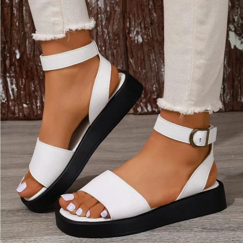 Сандалии женские кожаные на квадратном каблуке босоножки с ремешками и открытым