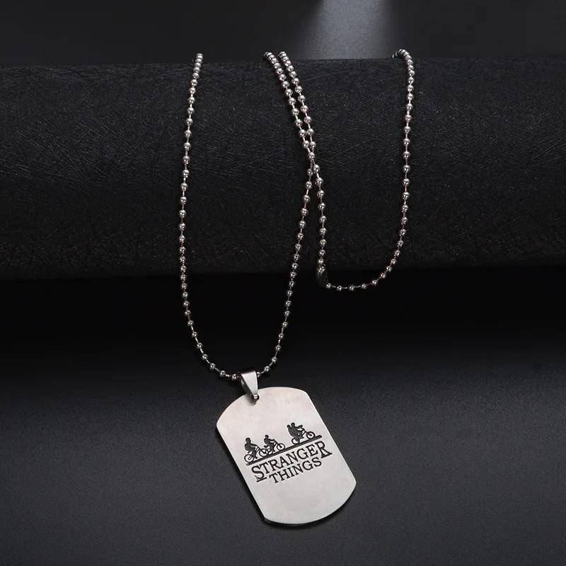 

Strange Things Pendant Necklace Black Leopard Necklace Stainless Steel Jewelry Men's Jewelry Women's Necklace Gift Accessories