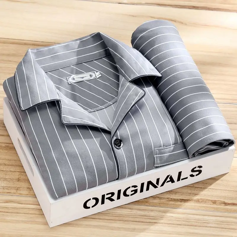 Autumn Collection: Men’s Loose Striped Pajama Set with Long Sleeves – Korean Style Sleepwear for Casual Comfort Autumn Collection: Men’s Loose Striped Pajama Set with Long Sleeves – Korean Style Sleepwear for Casual Comfort