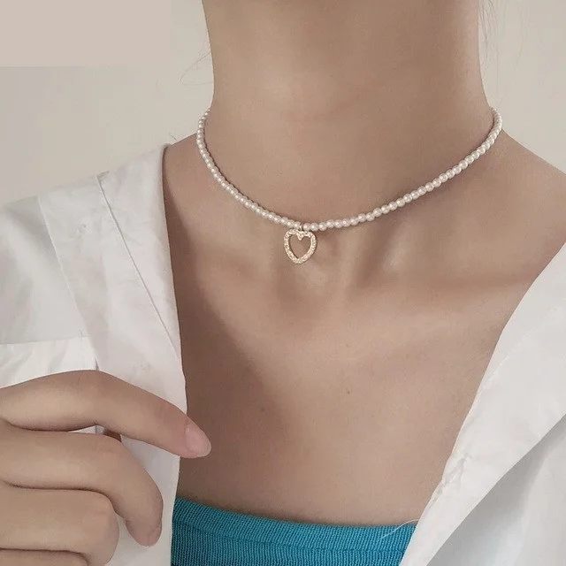 

New RoseL Sweet necklace temperament pearl girl heart clavicle choker