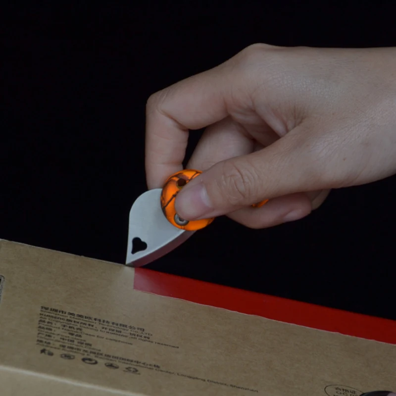 Новый креативный мини-нож в форме сердца мини складной нож маленький с ключом