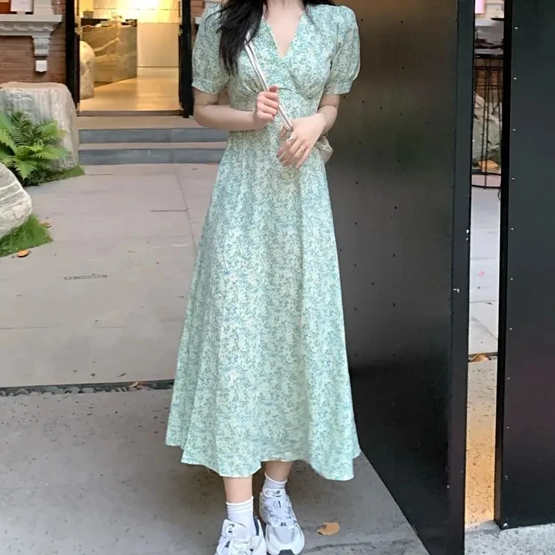 

Women Green A Line Long Party Dress Summer Korean Fashion Retro Floral Print Dresses Y2k Puff Sleeve V Neck Chiffon Dress