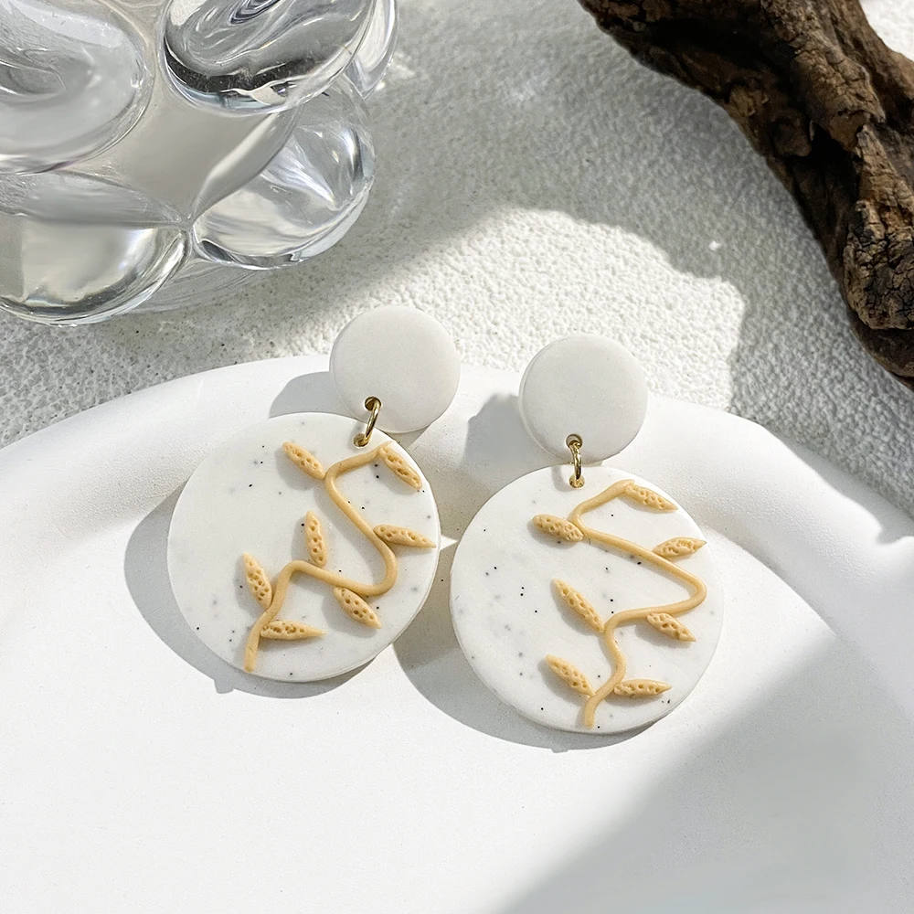 Серьги-подвески Lifefontier белые глиняные