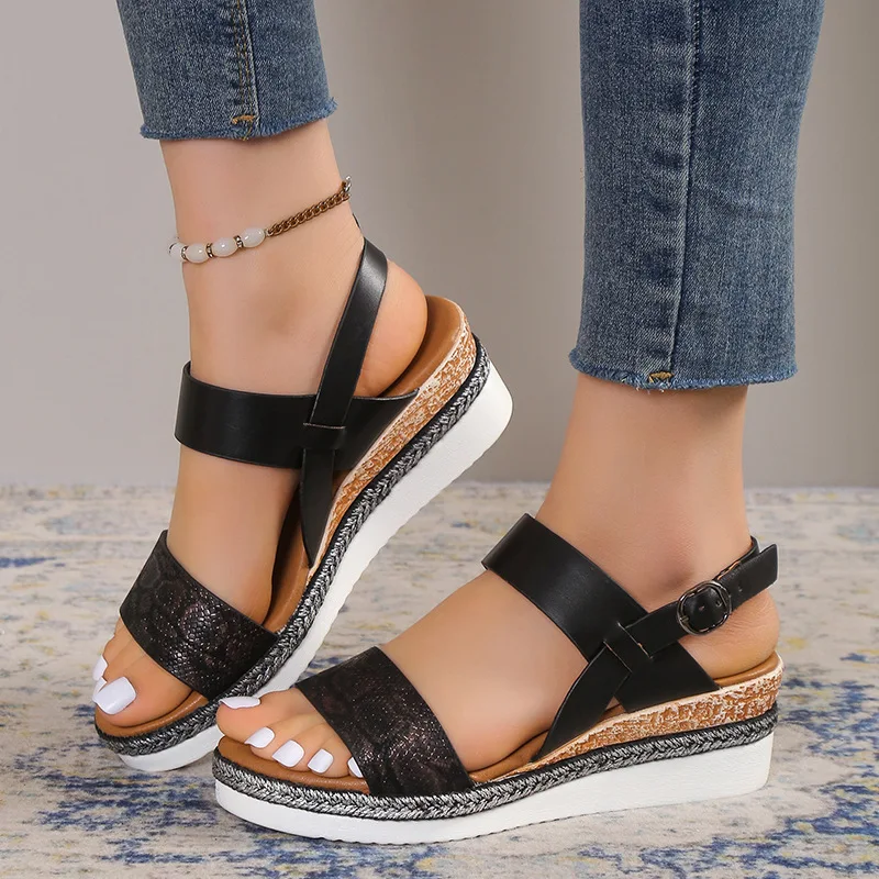 Summer New European and American Fashion Buckle Wedge Heel Thick Sole Sandals for Women 2023 Outdoor Comfortable Roman Shoes