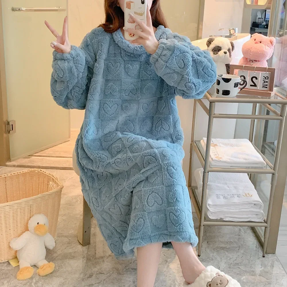 

Пижама женская большого размера 5XL, зимняя ночная рубашка для сна, Бархатный пеньюар, длинное Фланелевое плотное платье кораллового цвета, 5XL