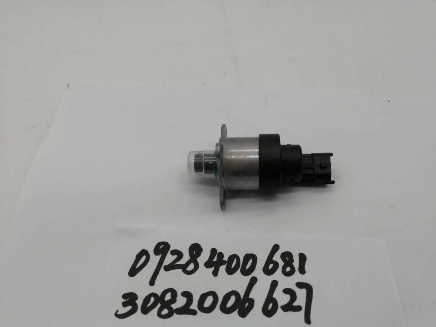 Регулятор давления топливного насоса 0928400681