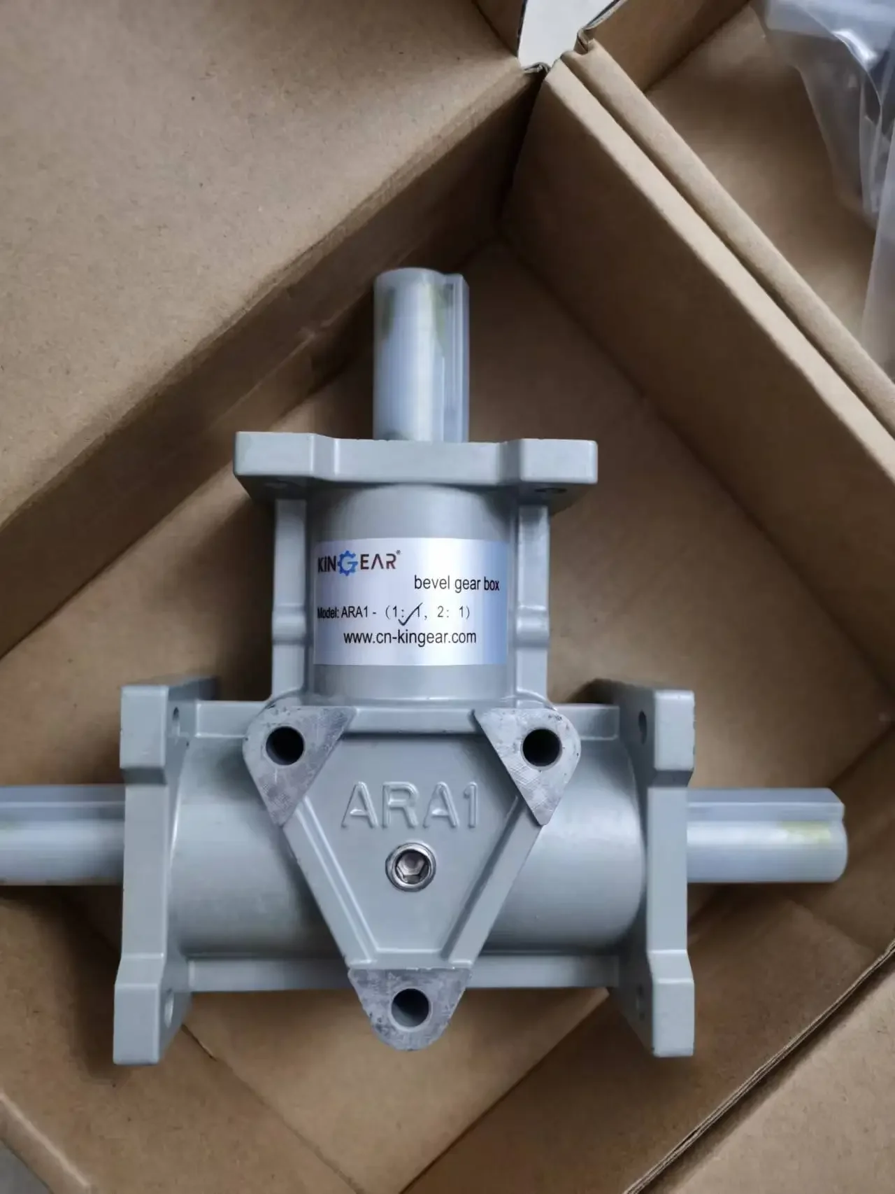 ARA2 -1:1-LR Хорошее качество аналоговый редуктор типа Bonfiglioli RAN15 модель 1–1 1:1