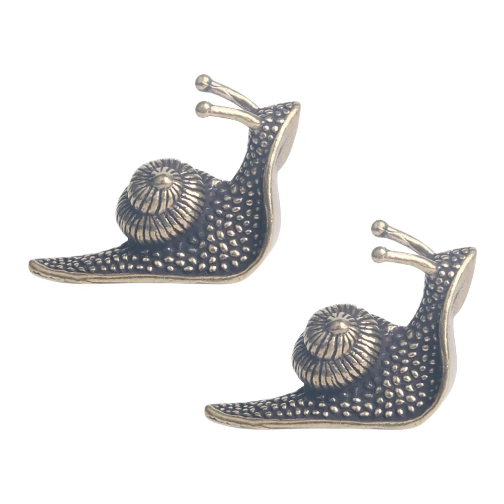 

2Pcs Decorative Snail Decors Multi-function Tea Pets Desktop Snail Ornaments Desktop Supply