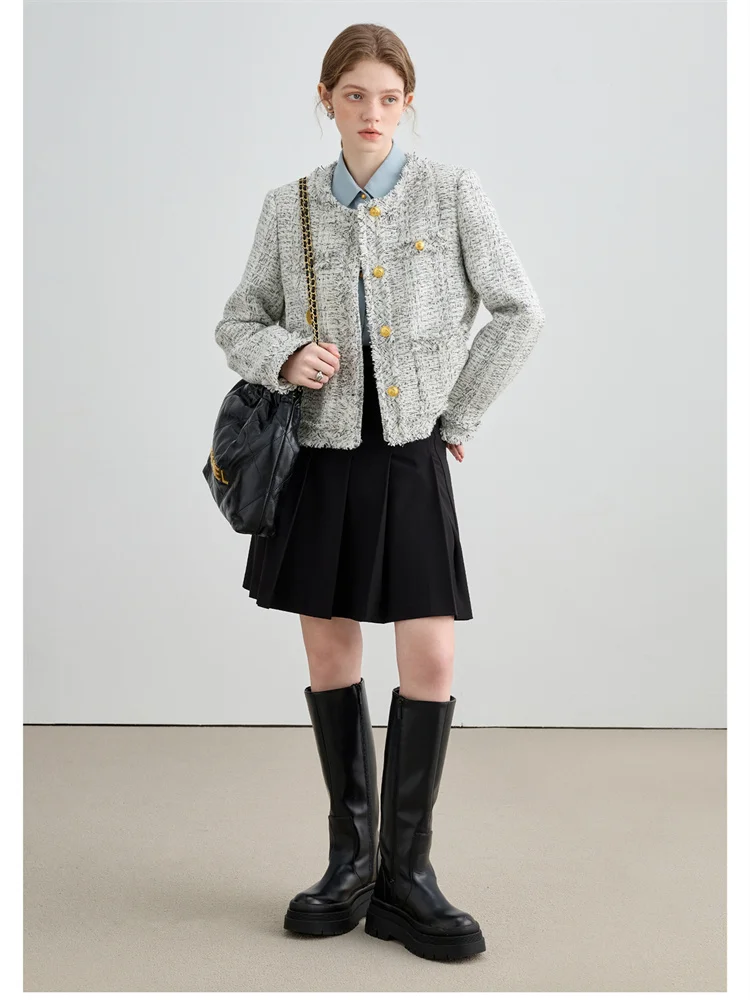 Рисунок 4 - Куртка женская шерстяная короткая с круглым вырезом