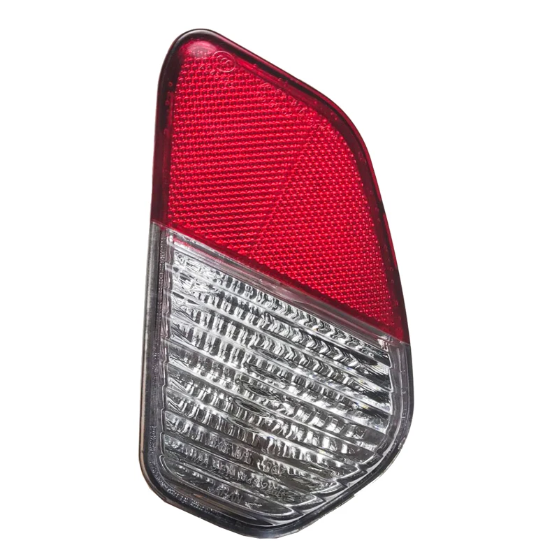 

A PIECE YI LAN для Mitsubishi Outlander 2016-2018 противотуманная фара заднего бампера 8337A137 8337A136