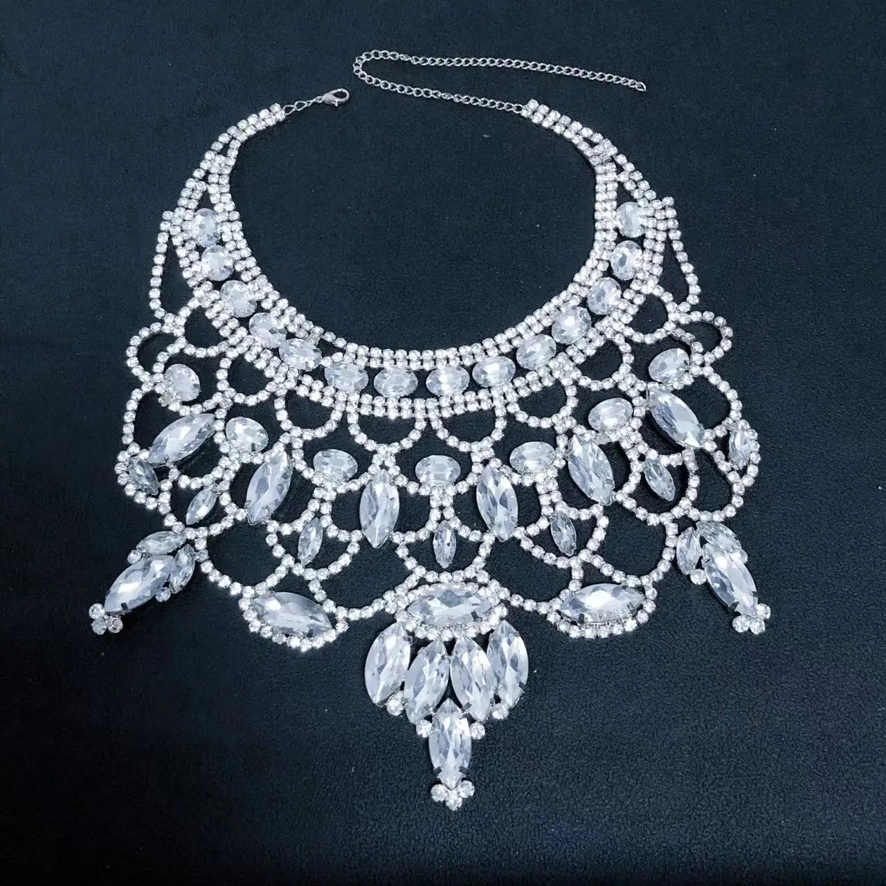 Bohemian Fashion Shiny Multi layered Rhinestone Droplet Pendant Choke Ring Necklace Girl Jewelry Luxury Crystal Necklace Gift Ac