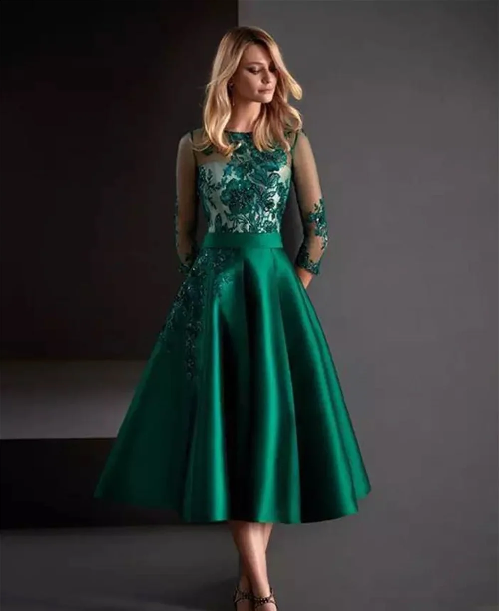 

Elegant Green Mother of the Bride Dresses 2023 Short Tea Length 3/4 Sleeves Lace A Line Satin Formal Evening Wedding Party Gowns