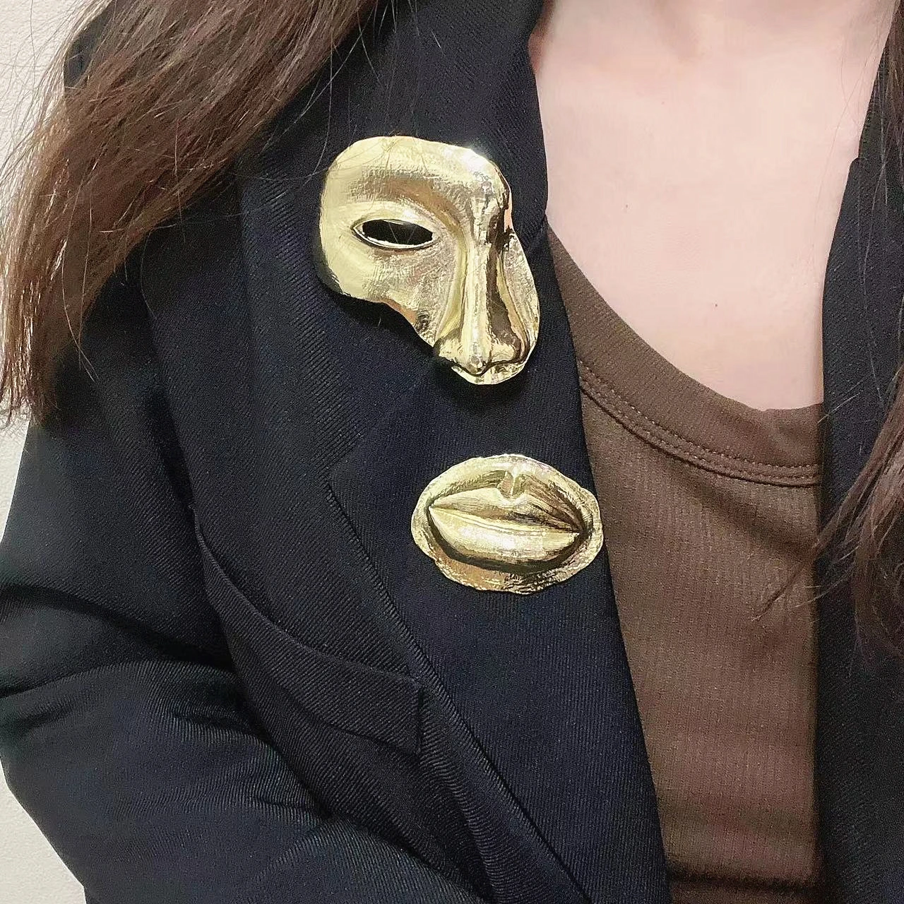 Металлические броши-полумаски goth