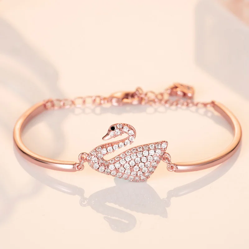 

Простая Изысканная богиня