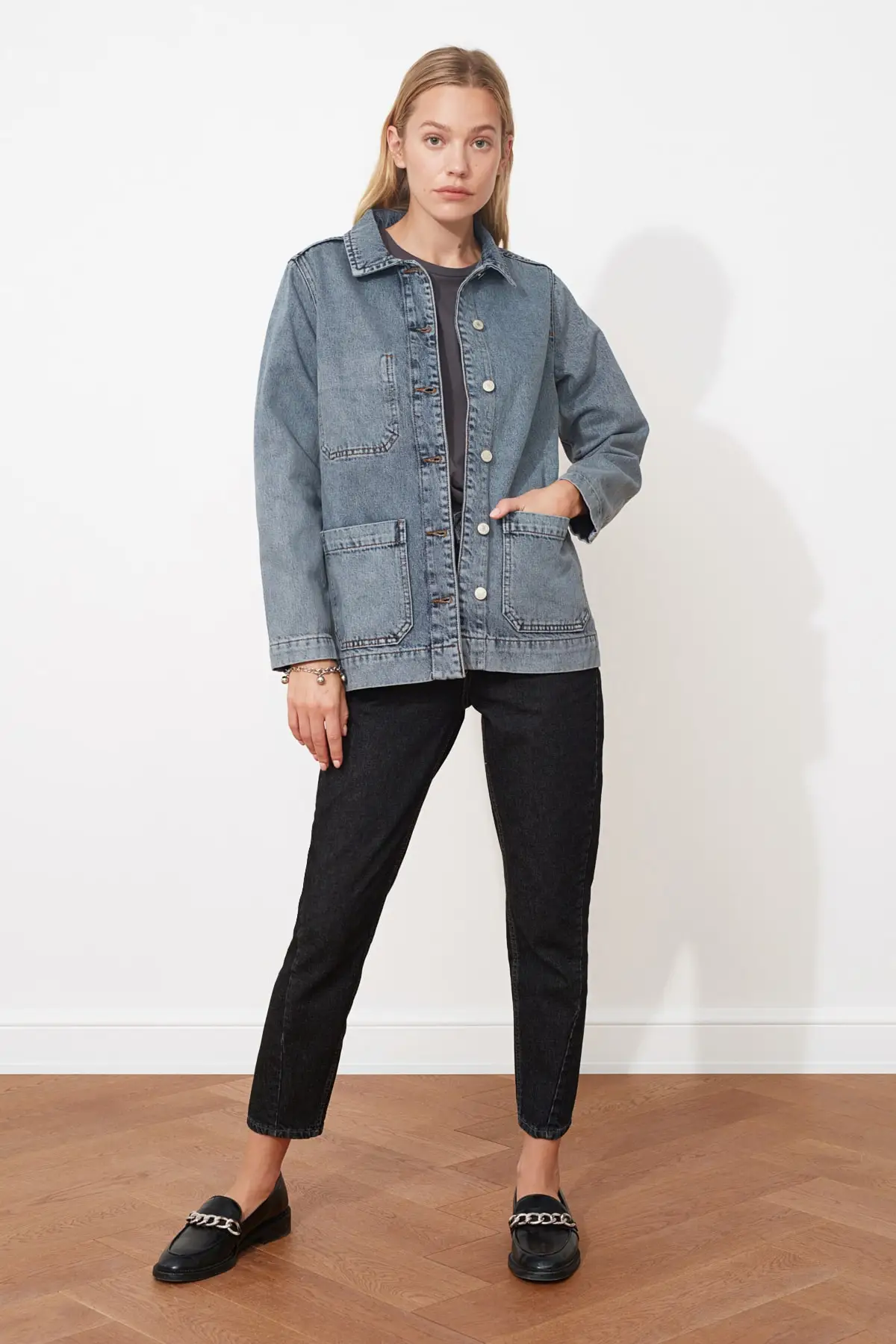 

Trendyol Pocket Detail Denim Jacket TWOSS20CE0151