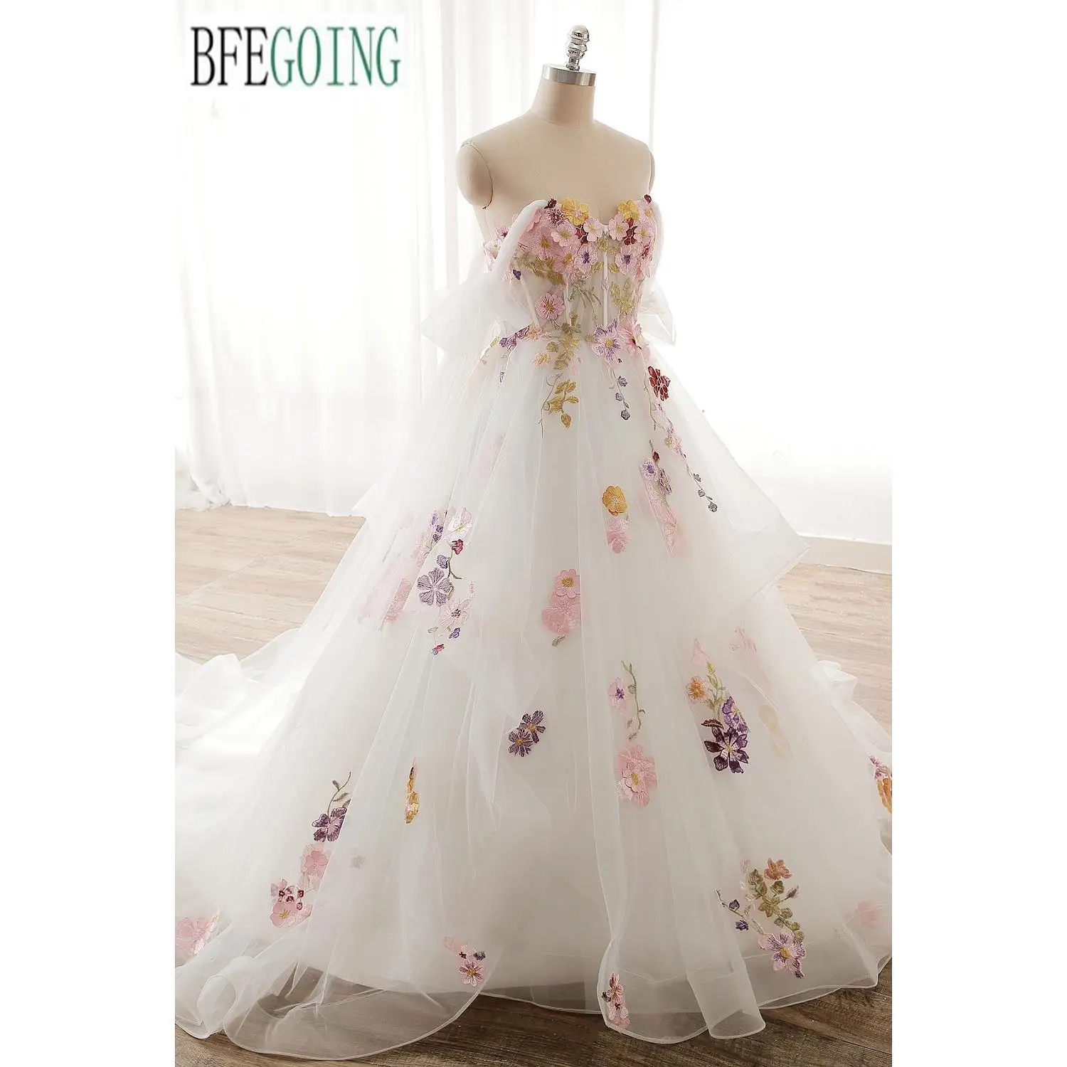 Бальное платье BFEGOING из тюля с цветами