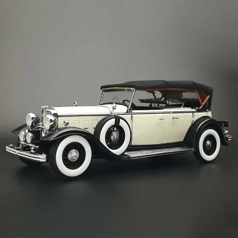 

Модель классического автомобиля из сплава под давлением, масштаб 1/18, 1931 КБ