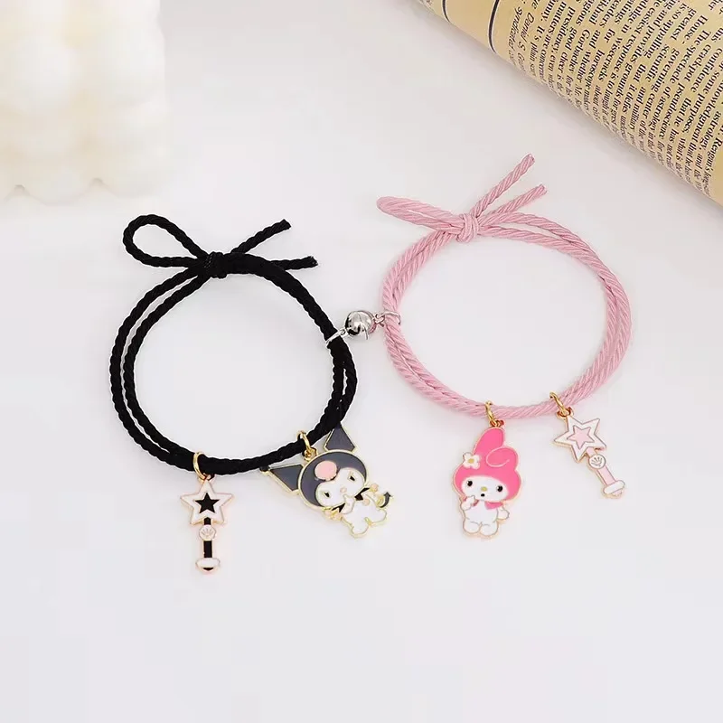 Фото Магнитный браслет Sanrio, головной убор с хвостиком, мультяшный Куроме Мелодия, маленькая резинка, браслет для пары, подарок для девочек, 1 пара №3